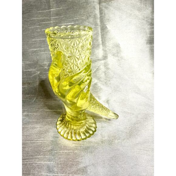 Antique Uranium Vaseline Glass Hand Vase Daisy Button George Duncan Cornucopia 6 - Picture 10 of 10